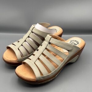 WOMEN'S WHITE MOUNTAIN VALENCIA HEELED DRESS SANDALS